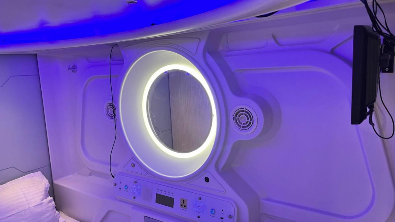 Astropods Hotel Mumbai Luaran gambar